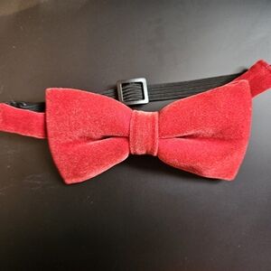 Red Velvet Bow Tie